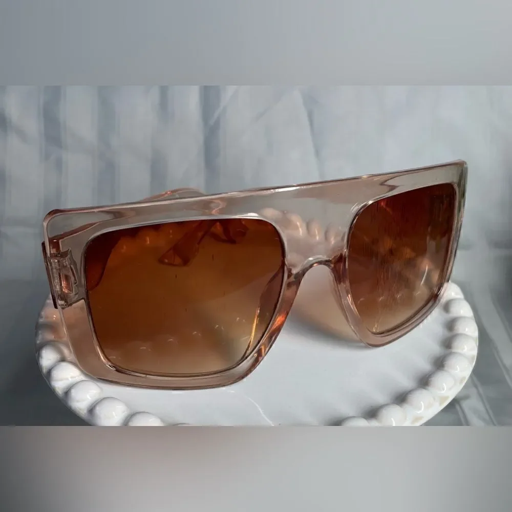 🔥❤️🔥 2 Oversized Retro Pairs of Sunglasses Tinted Lenses Photos Included…